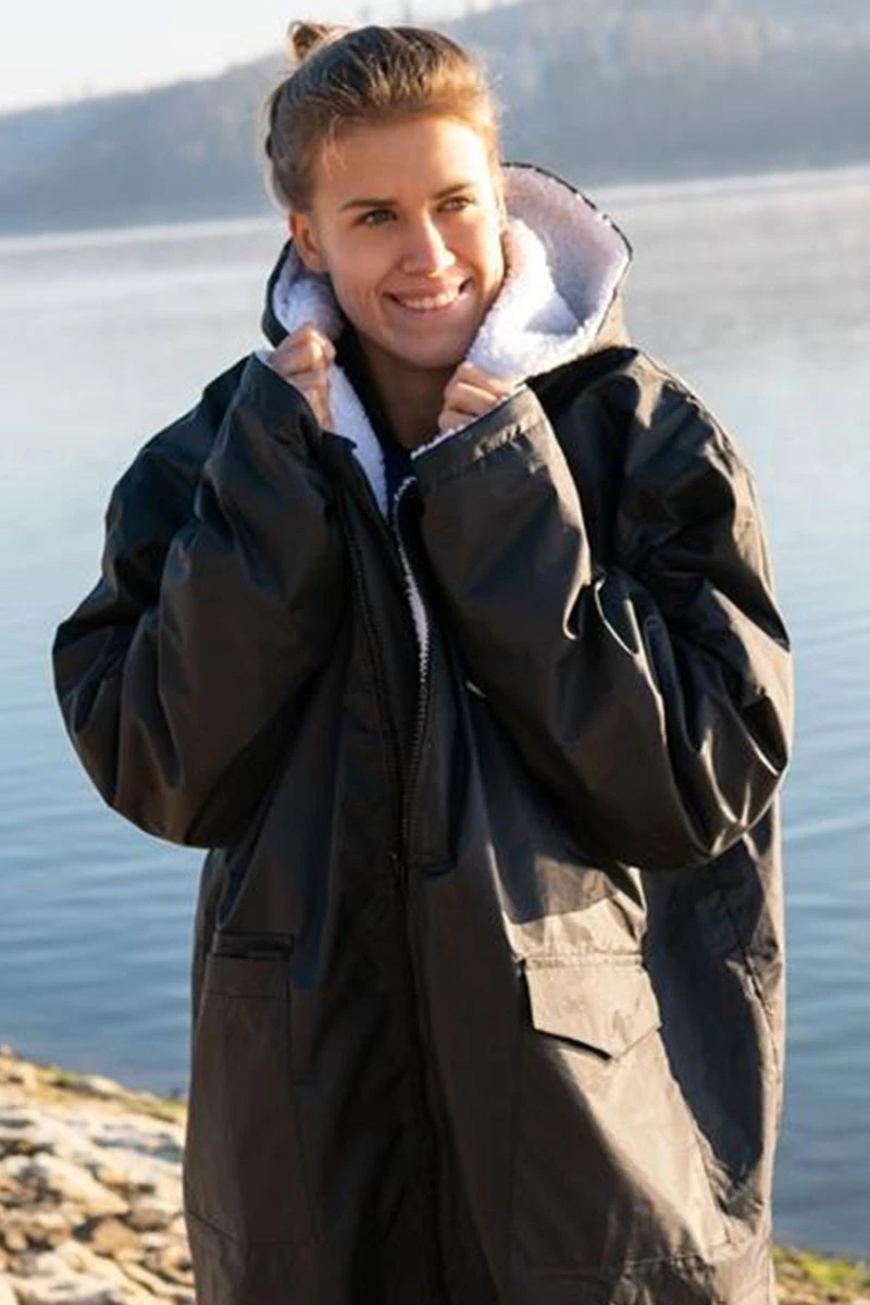 Wave Hawaii - Biso Sherpah Storm Poncho - Image 12